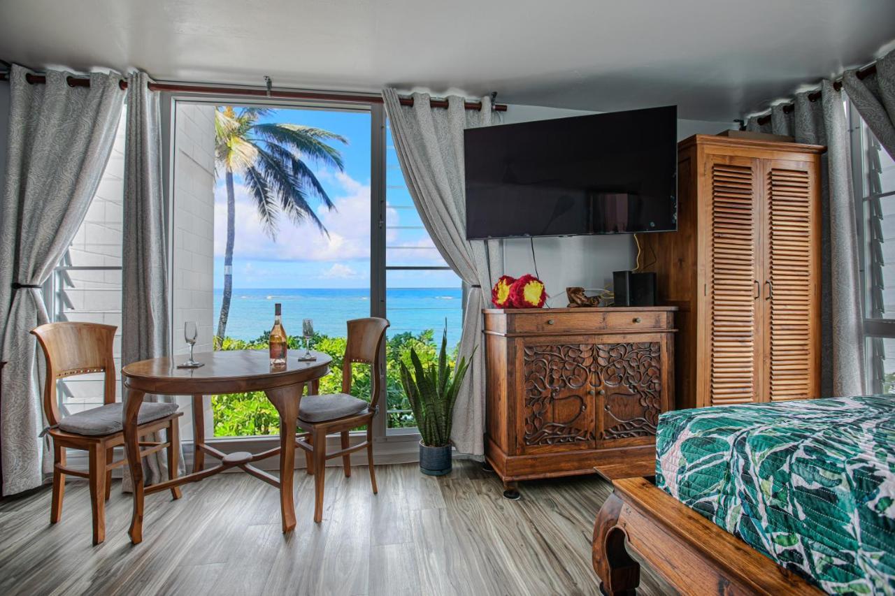 Breezy Beachfront Bali-Style Haven 180 Degree Oceanview Hau'ula Kültér fotó