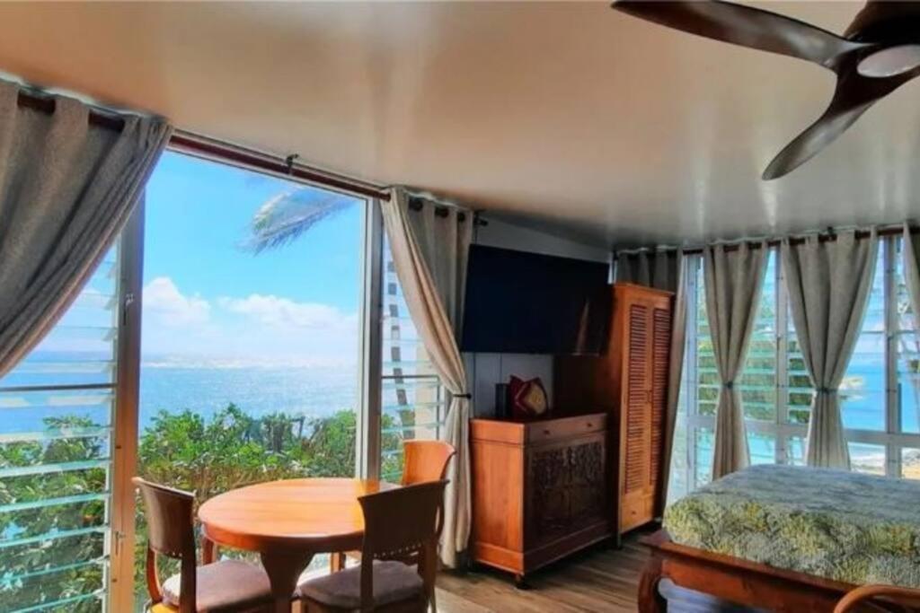 Breezy Beachfront Bali-Style Haven 180 Degree Oceanview Hau'ula Kültér fotó